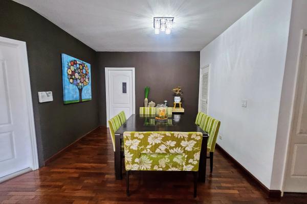 Venta de casa unifamiliar en fuente del fresno condado del rey remodelada