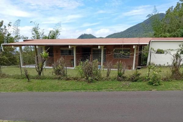 Casa de tres habitaciones en santa fe, veraguas