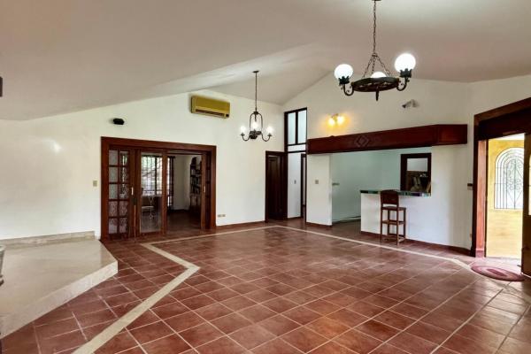 House in coronado, las acacias avenue