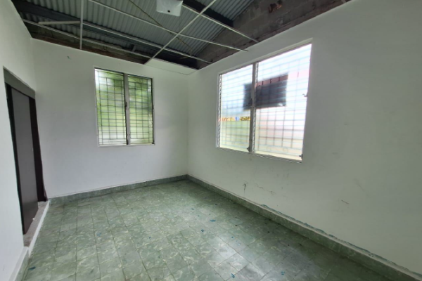 Venta de terreno con mejoras en rio abajo