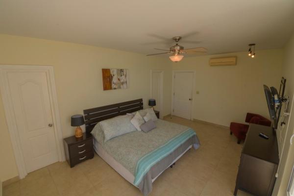 Exclusivo apartamento frente al mar