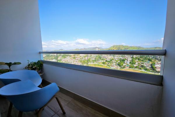 Venta de apartamento en ph greenwood tower, tumba muerto