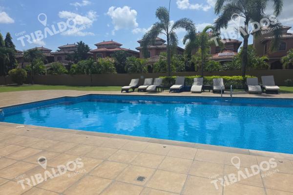 Sale of house in el doral