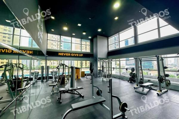 Venta de apartamento remodelado en p.h q tower, punta pacifica
