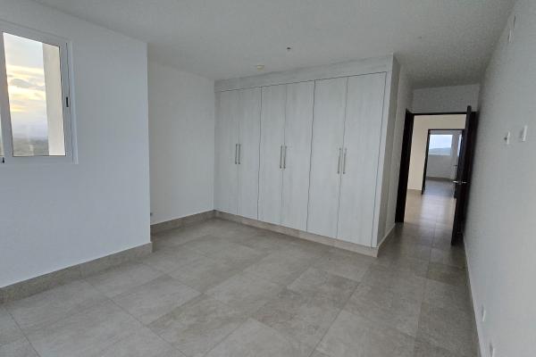 Sale of apartment in ocean waves nueva gorgona