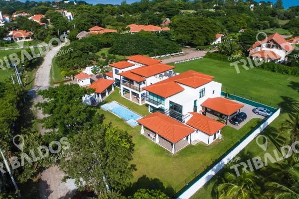 2 houses for sale in ph punta barco village.