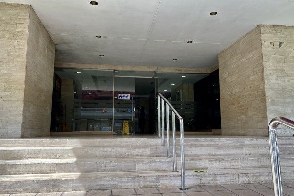 Venta oficina , area bancaria, bella vista
