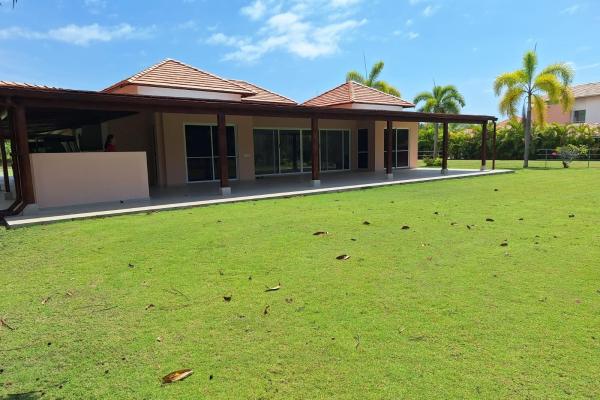 Villa de 3 habitaciones y 3 baños en costa blanca decameron