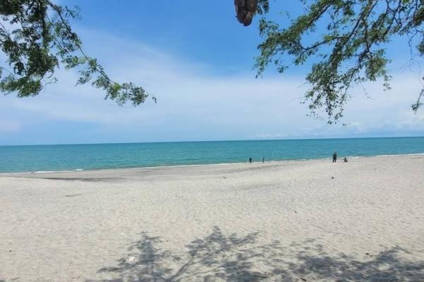 Oceanfront investment opportunity in playa el higo