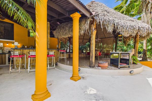 Casa tropical de 3 dormitorios hacienda pacifica