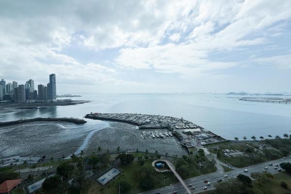 Two level ocean view condo in sky