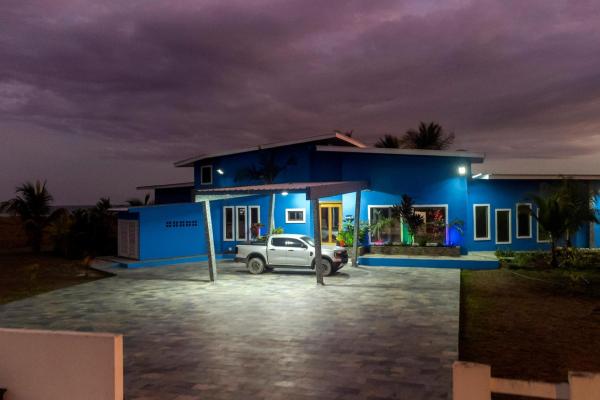 Unique beachfront home in playa la barqueta