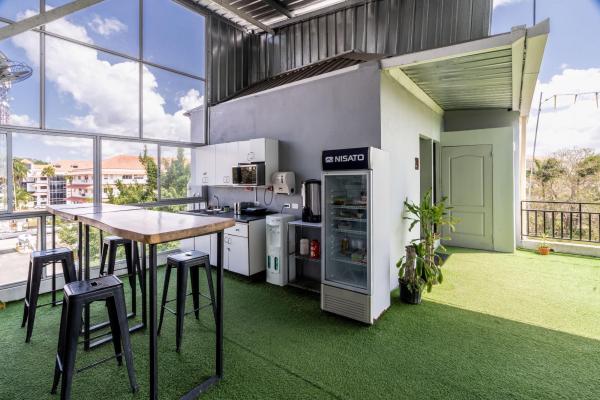 Office building for sale in albrook