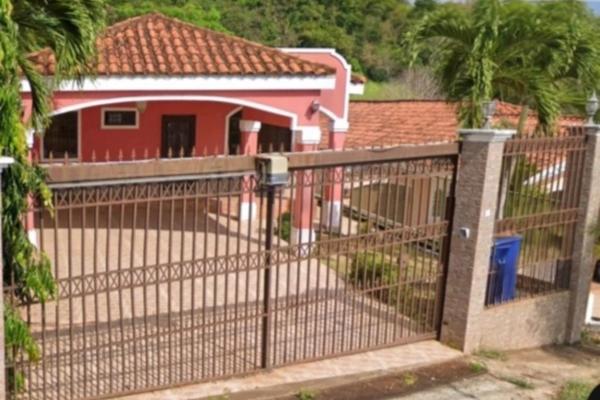 Casa en las cumbres cerca del lago