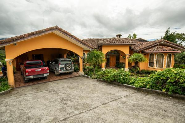 Casa en la ladera de boquete, panamá