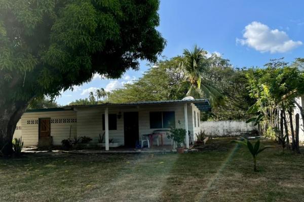 Opportunity: property steps from the beach 3 homes