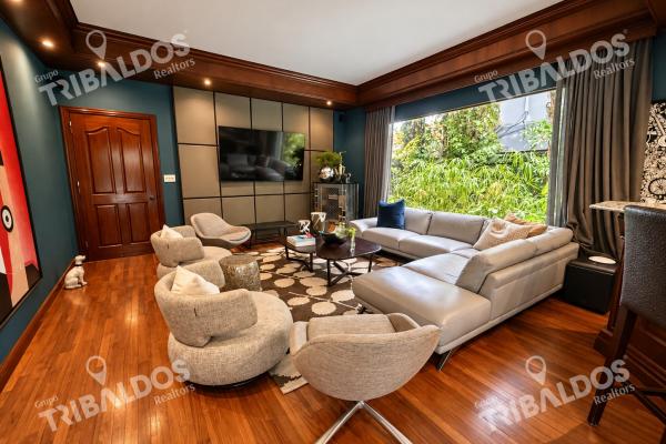 House for sale in costa del este | pool, private gym, and spacious social areas