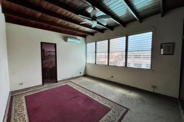 Venta de terreno con mejoras en el carmen