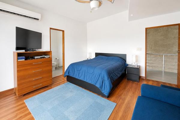 Venta de residencia moderna en coronado