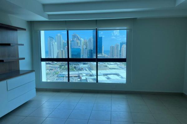 Apartamento amplio con vista al mar y ciudad en pacific bay.