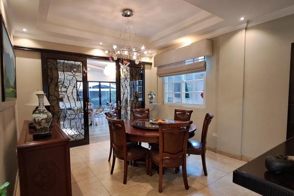 Sale of house in villa valencia, costa sur with solar panels