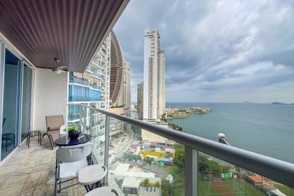 Apartamento frente al mar en ciudad de panamá, panamá