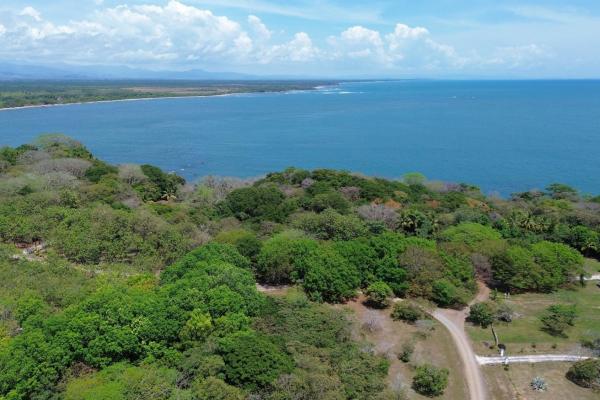 4,506 sqm beachfront lot for sale