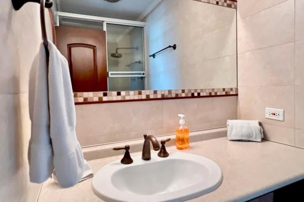 Apartamento de 2 recámaras + estudio en ph onyx, el cangrejo