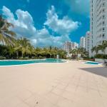Lujoso penthouse con vista al mar en playa blanca.