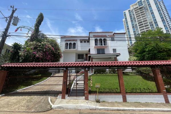 Two-story house for sale in la loma (hato pintado)
