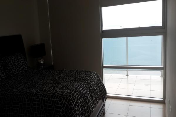 Sale of apartment in waters on the bay, balboa avenue