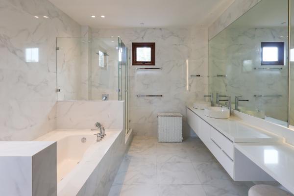 Venta de casa moderna en costa del este, balmoral