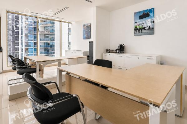 Furnished office for sale bicsa, 455 m² 8 parking