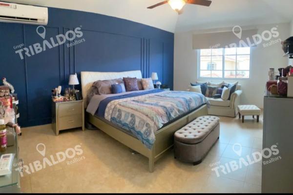 Casa en venta en palmeras del este con 5 recámaras en costa del este