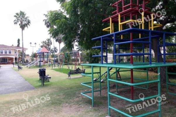 Venta de casa en costa bay en costa del este