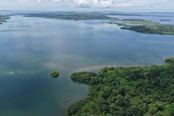 Terreno agrícola de 110 hectáreas frente al mar