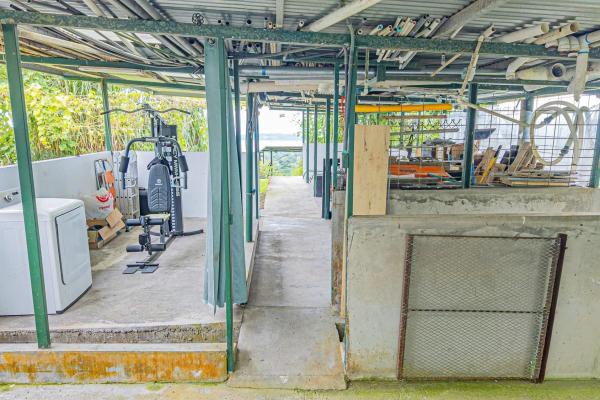 15-hectare self-sufficient property