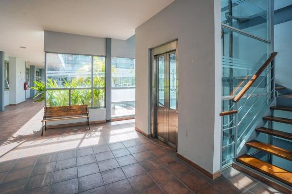 Se vende apartamento en casco viejo, star & herald