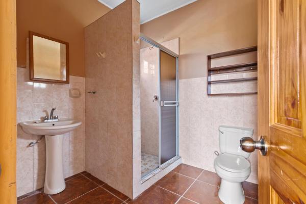 3 bedroom home with loft in alto boquete