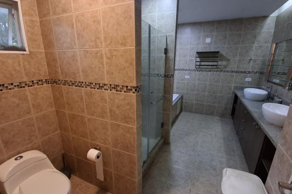 Alquiler de casa amoblada en ancón