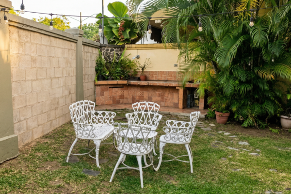 Venta casa en condado del rey complejo cerrado