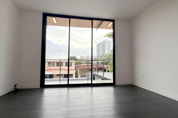 Hermosa casa moderna industrial en betania