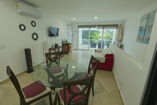 Furnished 2-level apartment near the beach