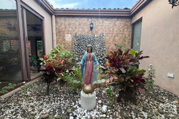 Se vende casa cubita