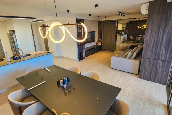 Apartment with balcony in ph explora (p. pacifico)