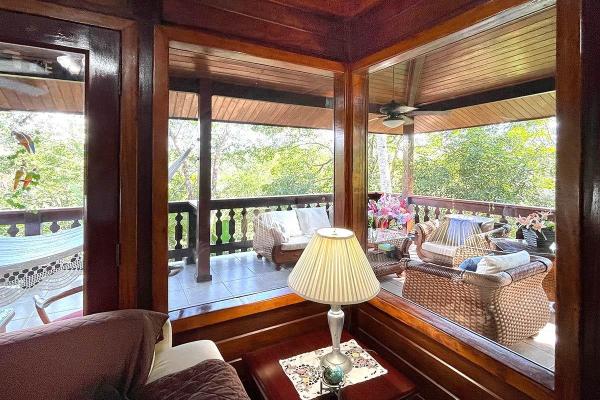 Amazing house 30 minutes from the city