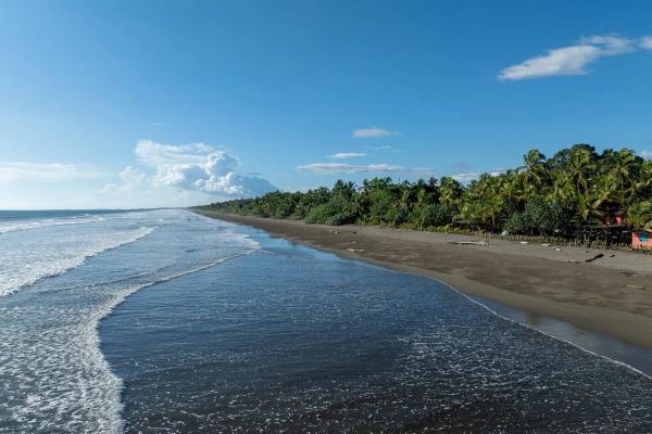 Beachside home with solar panels in las lajas