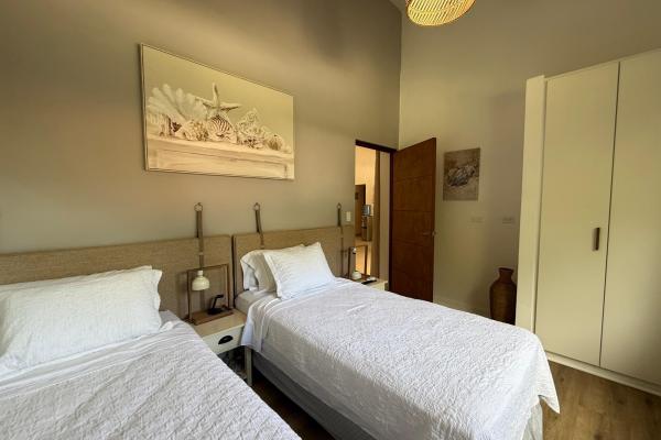 Casa con piscina en coronado golf | amoblada y equipada