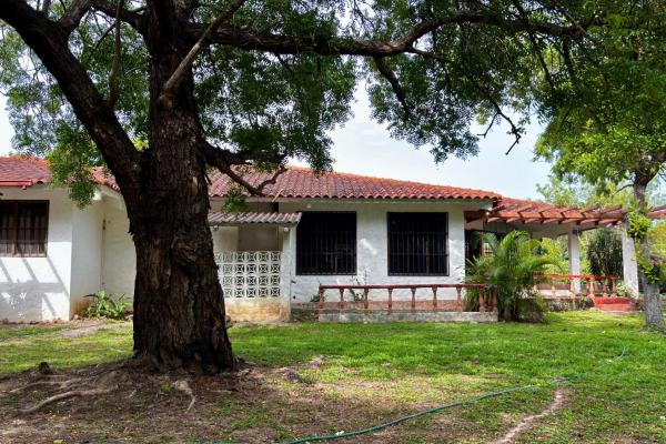 House in coronado, las acacias avenue