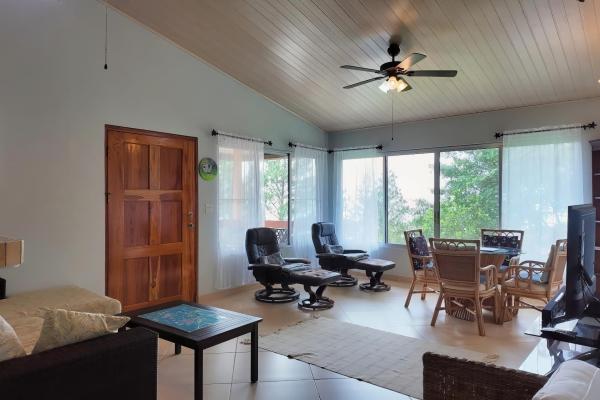 Beautiful house for sale -higlands altos del maria